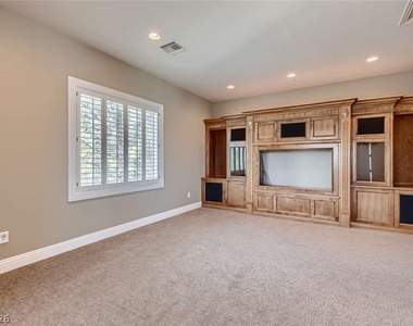 22 Bloomfield Hills Drive - Photo Thumbnail 21
