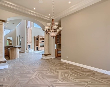 22 Bloomfield Hills Drive - Photo Thumbnail 11
