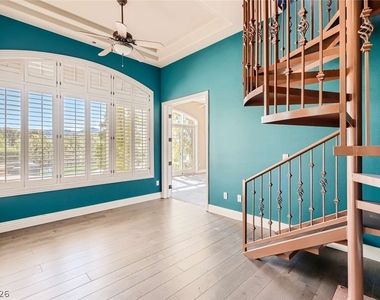 22 Bloomfield Hills Drive - Photo Thumbnail 25