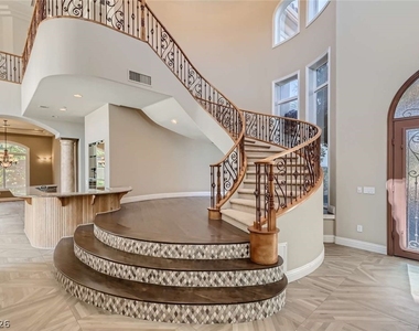 22 Bloomfield Hills Drive - Photo Thumbnail 34