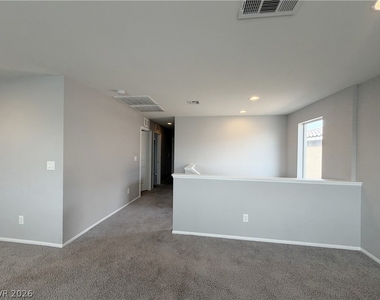9386 Barcolobo Avenue - Photo Thumbnail 16