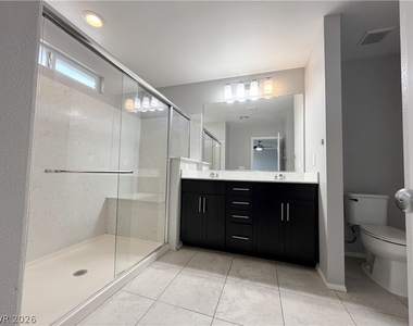 9386 Barcolobo Avenue - Photo Thumbnail 25