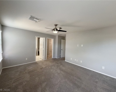 9386 Barcolobo Avenue - Photo Thumbnail 24