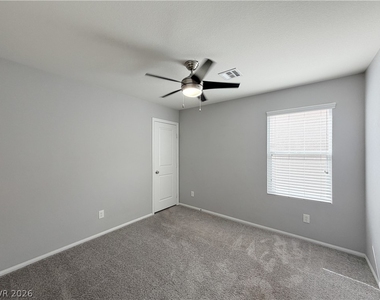 9386 Barcolobo Avenue - Photo Thumbnail 18