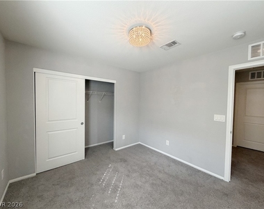 9386 Barcolobo Avenue - Photo Thumbnail 21