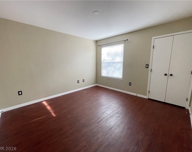 555 E Silverado Ranch Boulevard - Photo Thumbnail 1