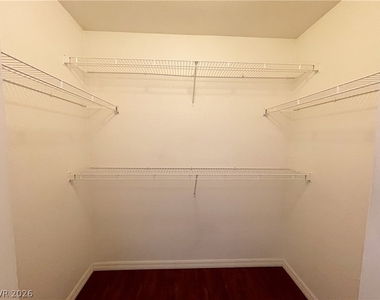 555 E Silverado Ranch Boulevard - Photo Thumbnail 6