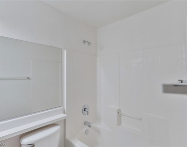9652 Brooks Lake Avenue - Photo Thumbnail 12