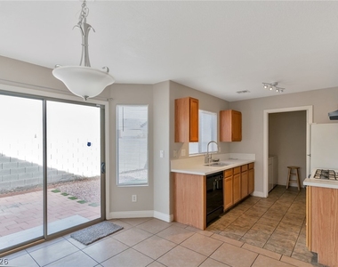 9652 Brooks Lake Avenue - Photo Thumbnail 5