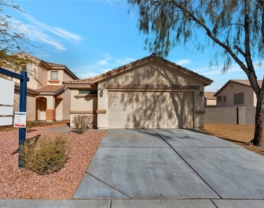 9652 Brooks Lake Avenue - Photo Thumbnail 1