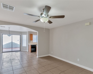 9652 Brooks Lake Avenue - Photo Thumbnail 3