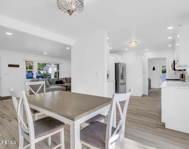 1506 Evergreen Avenue - Photo Thumbnail 3