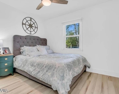 1506 Evergreen Avenue - Photo Thumbnail 7