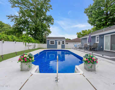 1506 Evergreen Avenue - Photo Thumbnail 14