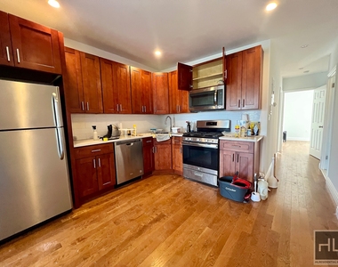 14 Saint Andrews Place - Photo Thumbnail 11