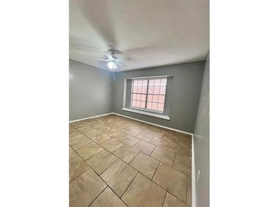 3207 Forest Creek Drive - Photo Thumbnail 5
