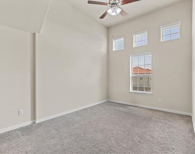 10611 Ferdinand View - Photo Thumbnail 25