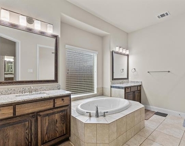 10611 Ferdinand View - Photo Thumbnail 13