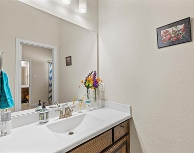 10611 Ferdinand View - Photo Thumbnail 24