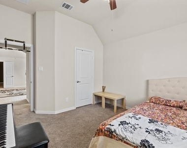 10611 Ferdinand View - Photo Thumbnail 21