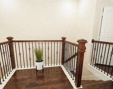 3911 Cascade Sky Drive - Photo Thumbnail 6
