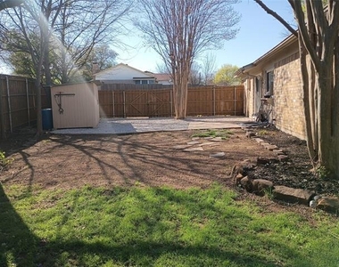 5818 Townshire Road - Photo Thumbnail 16