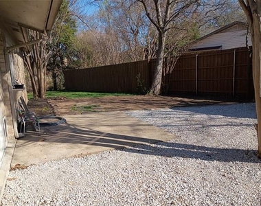 5818 Townshire Road - Photo Thumbnail 15