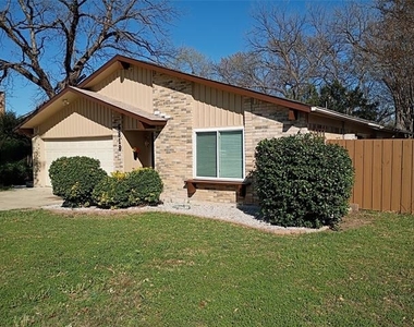 5818 Townshire Road - Photo Thumbnail 2