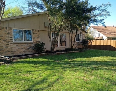 5818 Townshire Road - Photo Thumbnail 19