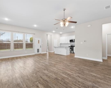 576 Spruce Trail - Photo Thumbnail 3