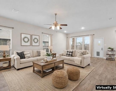 576 Spruce Trail - Photo Thumbnail 4
