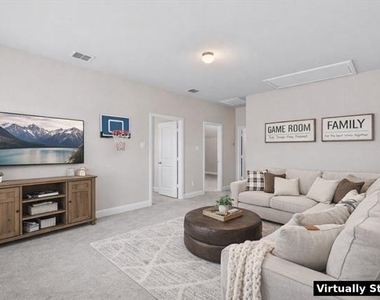 576 Spruce Trail - Photo Thumbnail 22
