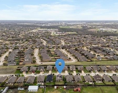576 Spruce Trail - Photo Thumbnail 36