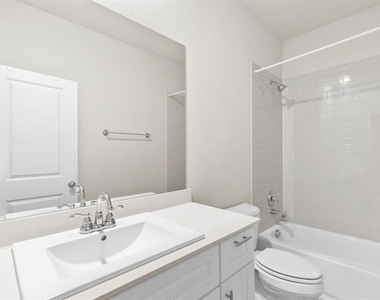 576 Spruce Trail - Photo Thumbnail 30