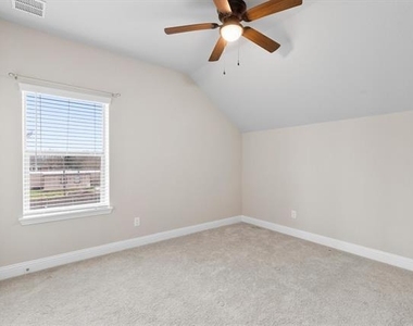 576 Spruce Trail - Photo Thumbnail 28