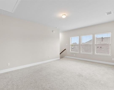 576 Spruce Trail - Photo Thumbnail 24