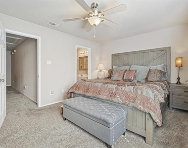 4064 Kyndra Circle - Photo Thumbnail 11
