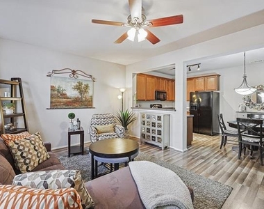 4064 Kyndra Circle - Photo Thumbnail 1