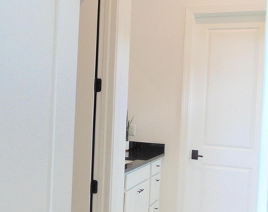 10195 Sw Latium Way - Photo Thumbnail 19