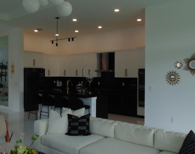 10195 Sw Latium Way - Photo Thumbnail 10