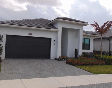 10195 Sw Latium Way - Photo Thumbnail 4