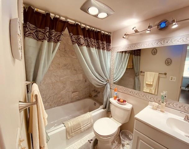 8990 S Hollybrook Boulevard - Photo Thumbnail 2