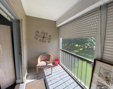 8990 S Hollybrook Boulevard - Photo Thumbnail 10