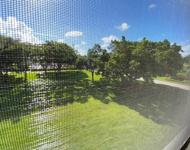 8990 S Hollybrook Boulevard - Photo Thumbnail 11