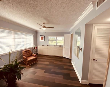 8990 S Hollybrook Boulevard - Photo Thumbnail 9