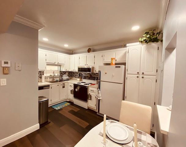 8990 S Hollybrook Boulevard - Photo Thumbnail 4