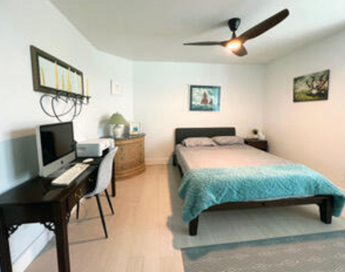 606 Mainsail Circle - Photo Thumbnail 7
