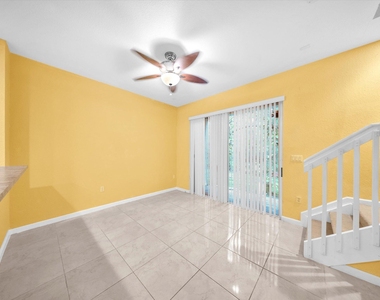 21223 Nw 14th Place - Photo Thumbnail 9