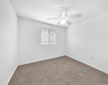 21223 Nw 14th Place - Photo Thumbnail 20