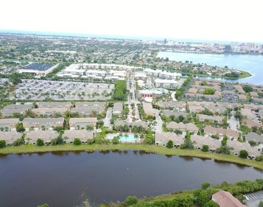 833 Millbrae Court - Photo Thumbnail 13